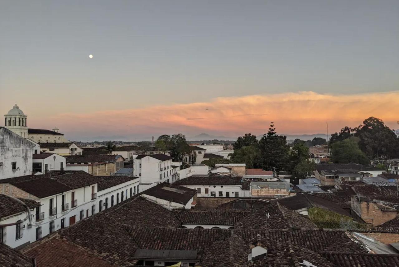 Habitacion En Coliving Penthouse Centro Historico Popayan Esterno foto